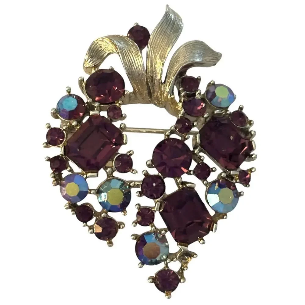 LISNER Signed Purple Aurora Borealis Rhinestones Brooch Vintage Leaf Gold Tone